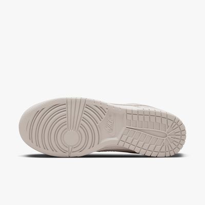 Nike Dunk Low Premium