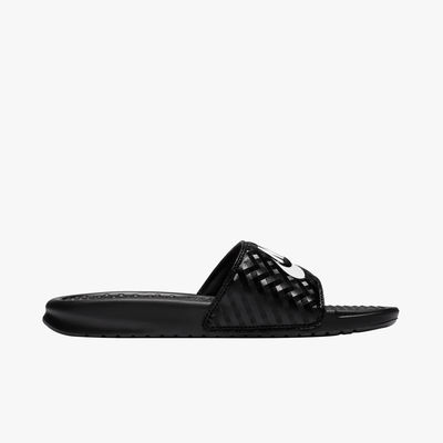 Nike Benassi