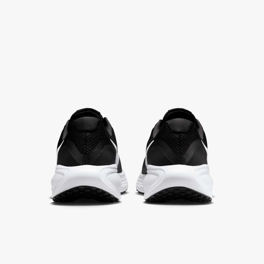 Nike Revolution 8