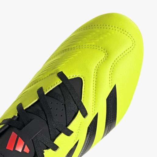 adidas Predator Club versátil