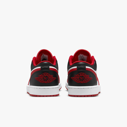 Jordan 1 Low Bulls